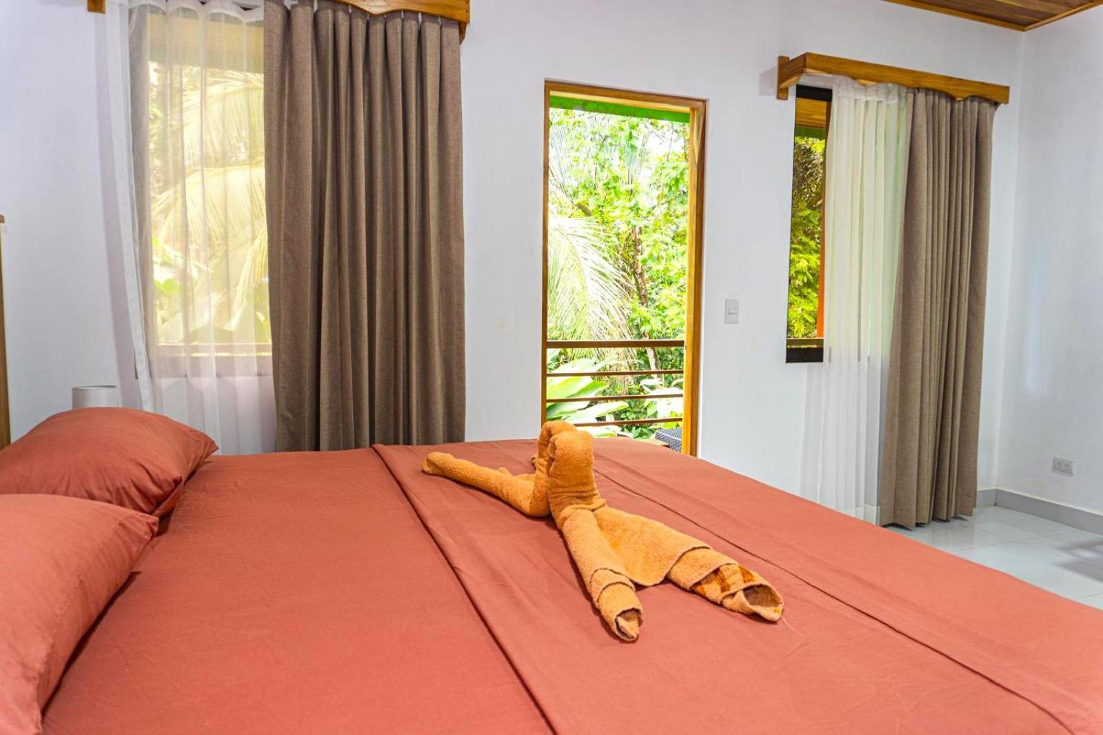 Corcovado & Drake Inn Drake Bay Ngoại thất bức ảnh