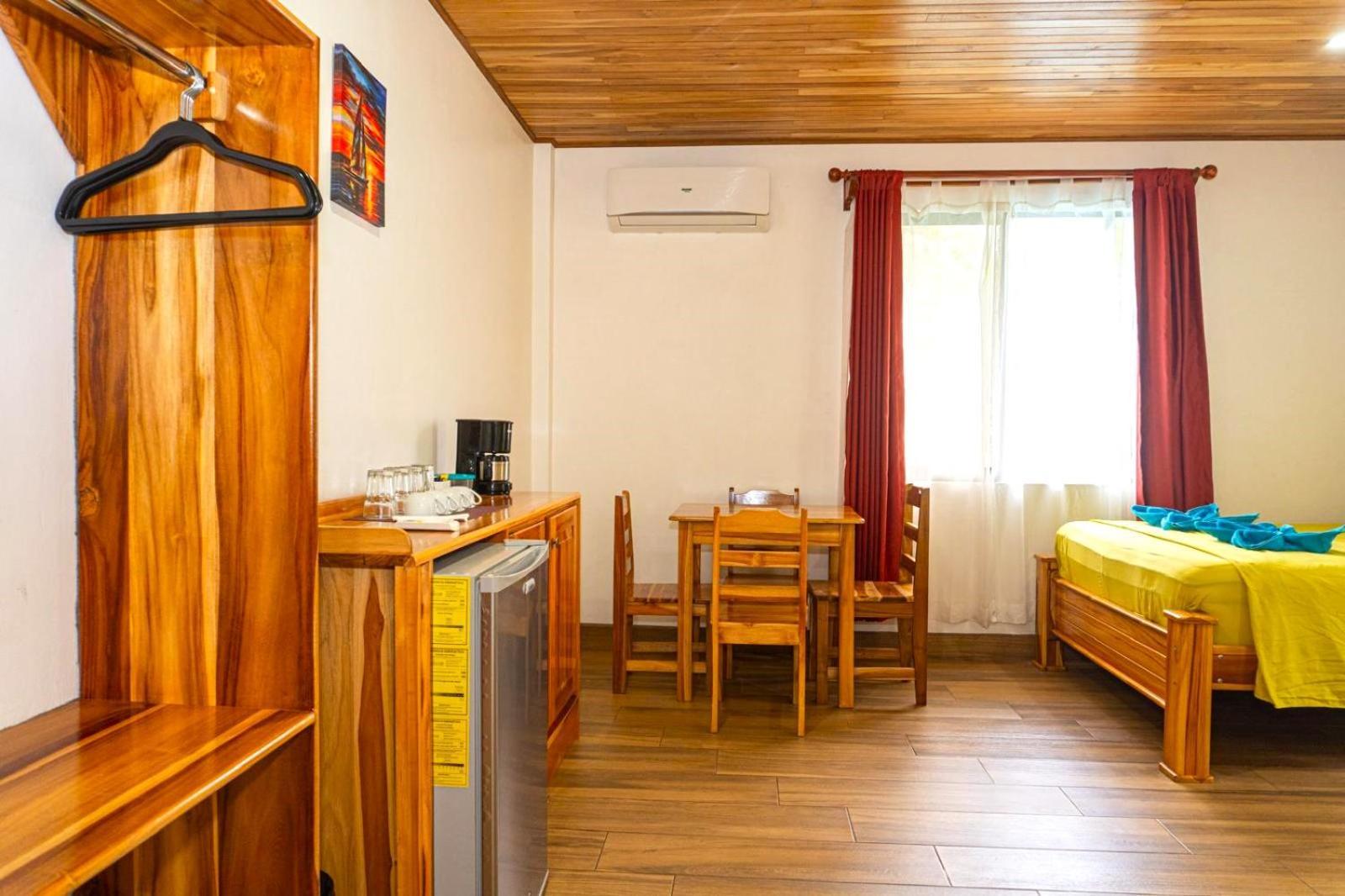 Corcovado & Drake Inn Drake Bay Ngoại thất bức ảnh